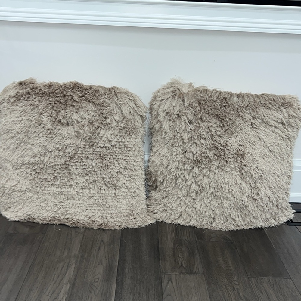 Safavieh chic accent shag pillows - Picture 8 of 9